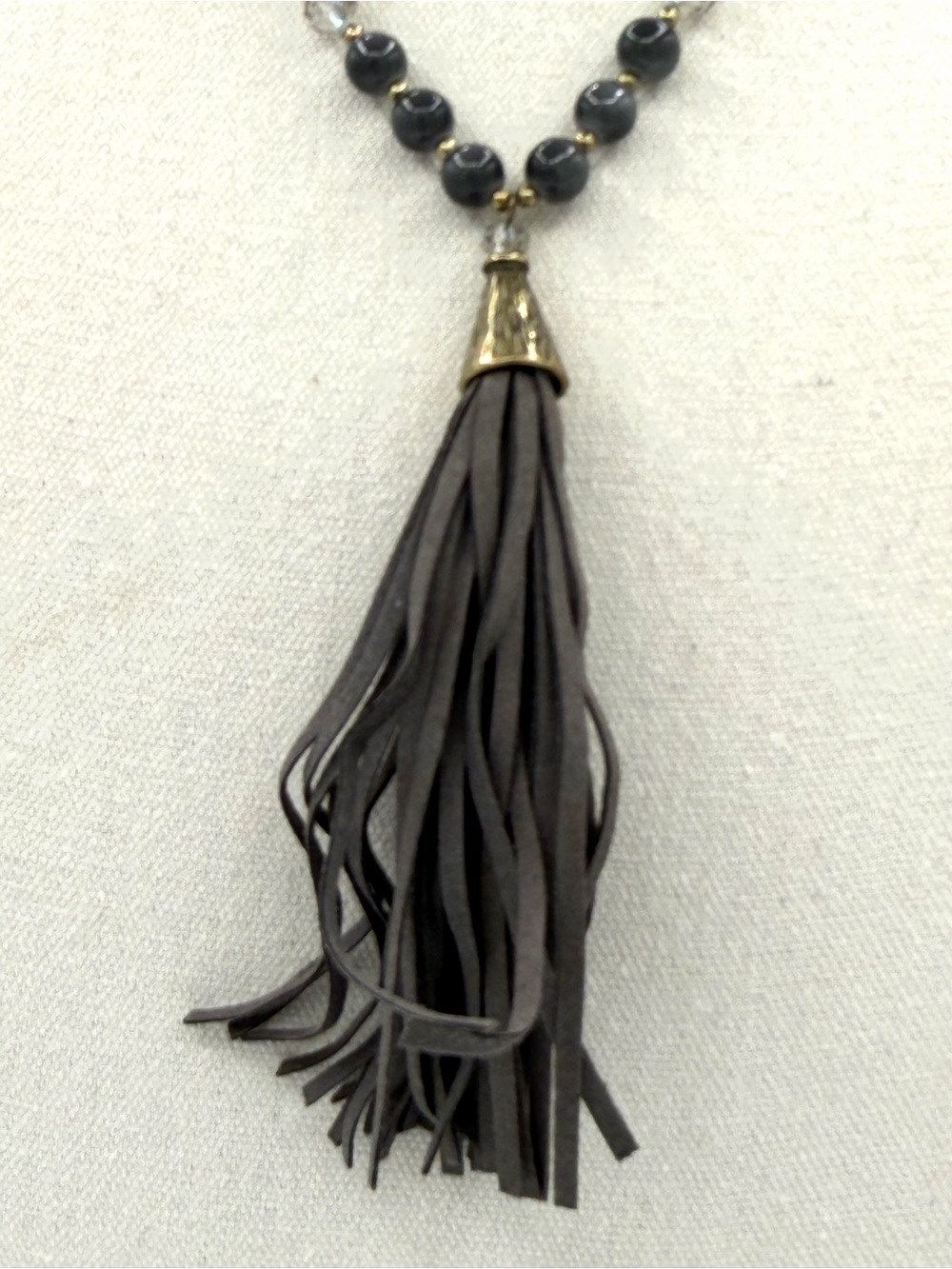 Earthy Gray Beaded Leatherette tassel pendant necklace Bohemian Gypsy Style - Picture 4 of 7